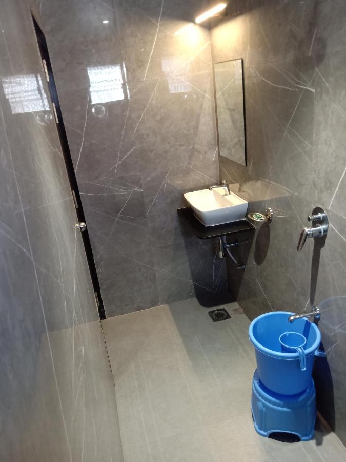 Hotel Suvarnam Residency อาห์มาดนาการ์ ภายนอก รูปภาพ