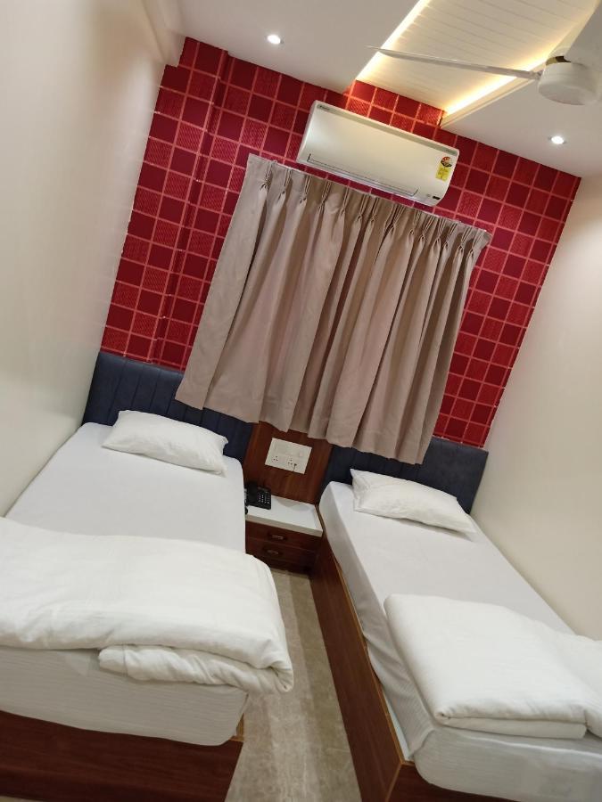 Hotel Suvarnam Residency อาห์มาดนาการ์ ภายนอก รูปภาพ