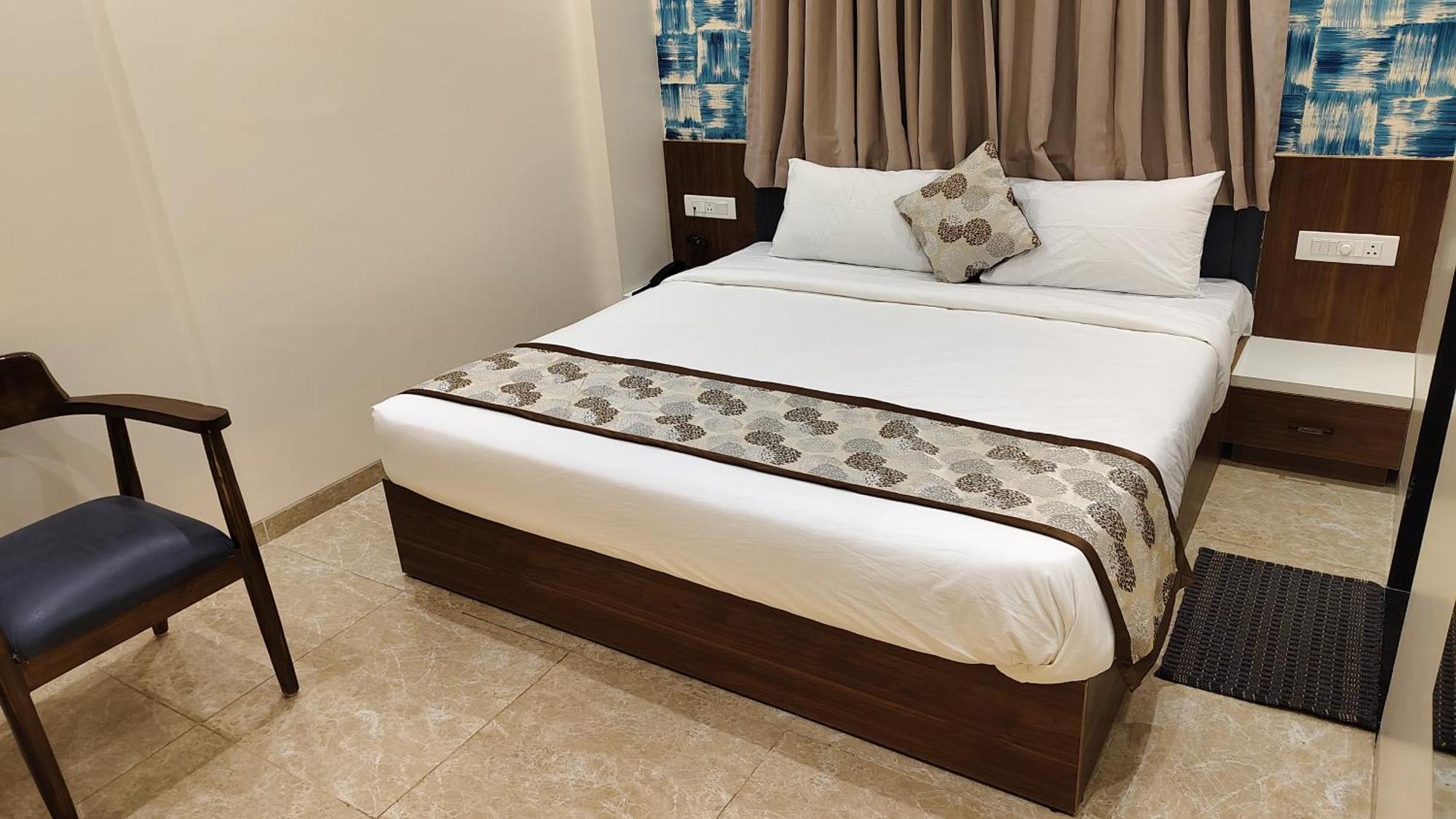 Hotel Suvarnam Residency อาห์มาดนาการ์ ภายนอก รูปภาพ